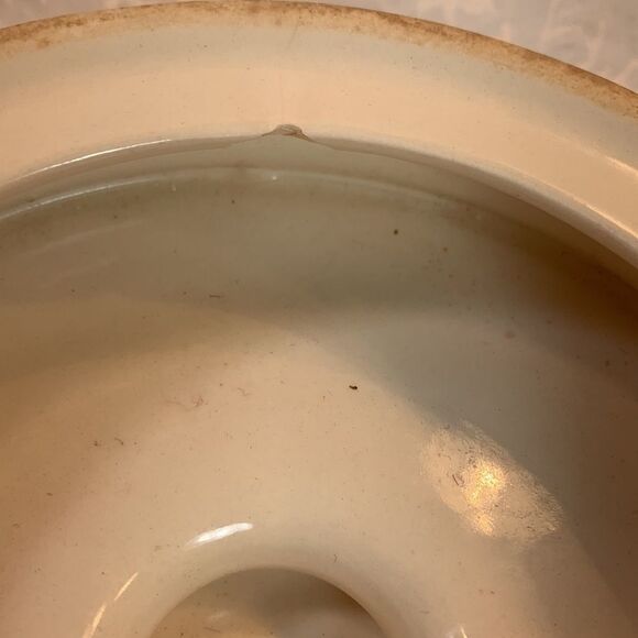 Hen Strawberry Rim 2 1/2 Quart Storage Jar Farm House Kitchen Country Crock Home - Picture 6 of 7